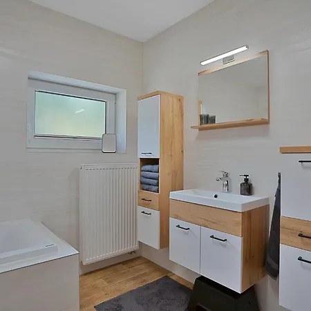 Apartment Krusne - Bike Friendly Loucna pod Klinovcem