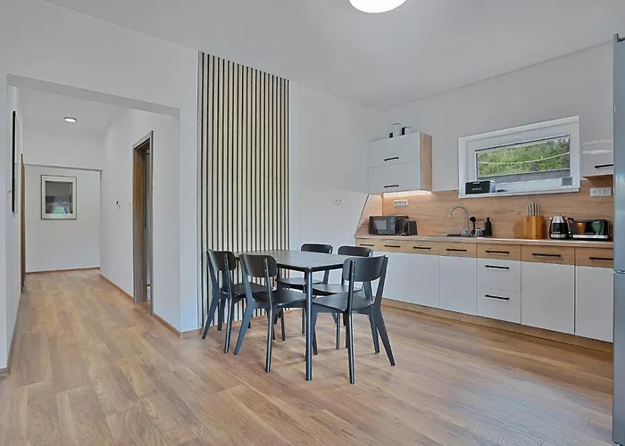 Krusne - Bike Friendly Апартаменты Лоучна-под-Клиновцем